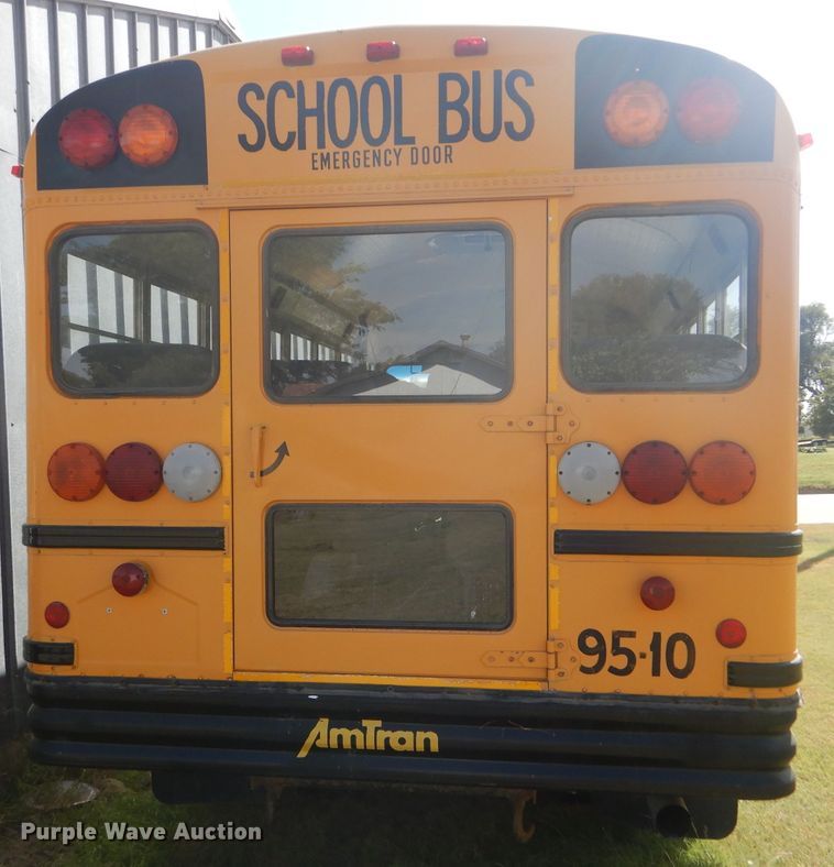 image for item DD4482 1995 International 3800 AmTran school bus