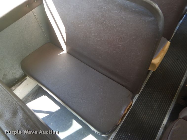 image for item DD4482 1995 International 3800 AmTran school bus