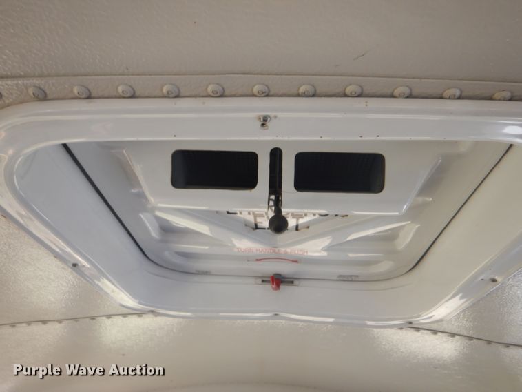 image for item DD4482 1995 International 3800 AmTran school bus