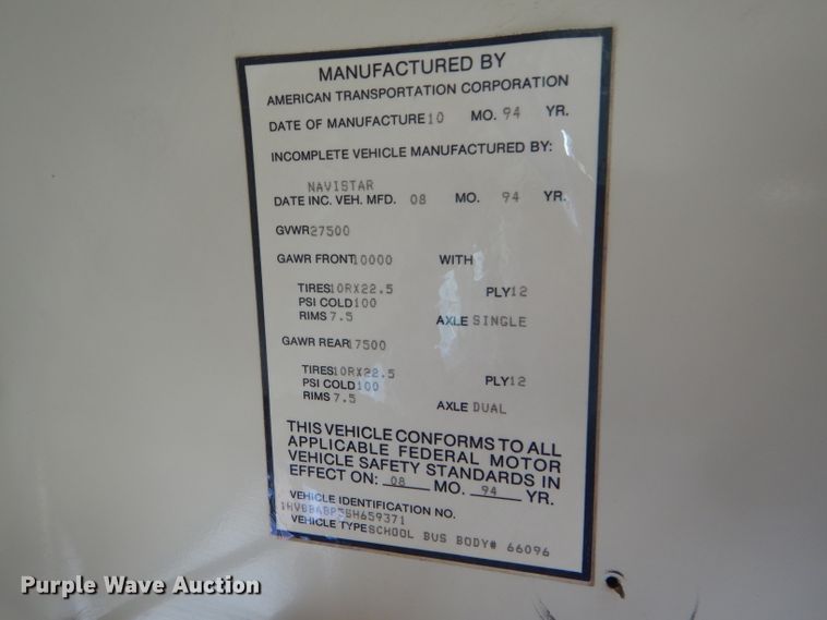 image for item DD4482 1995 International 3800 AmTran school bus