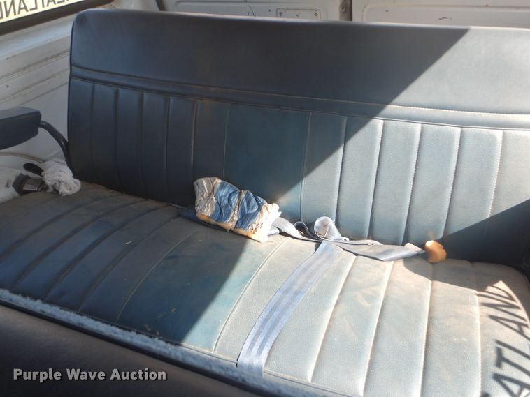 image for item DD4483 1988 GMC Suburban 2500 SUV