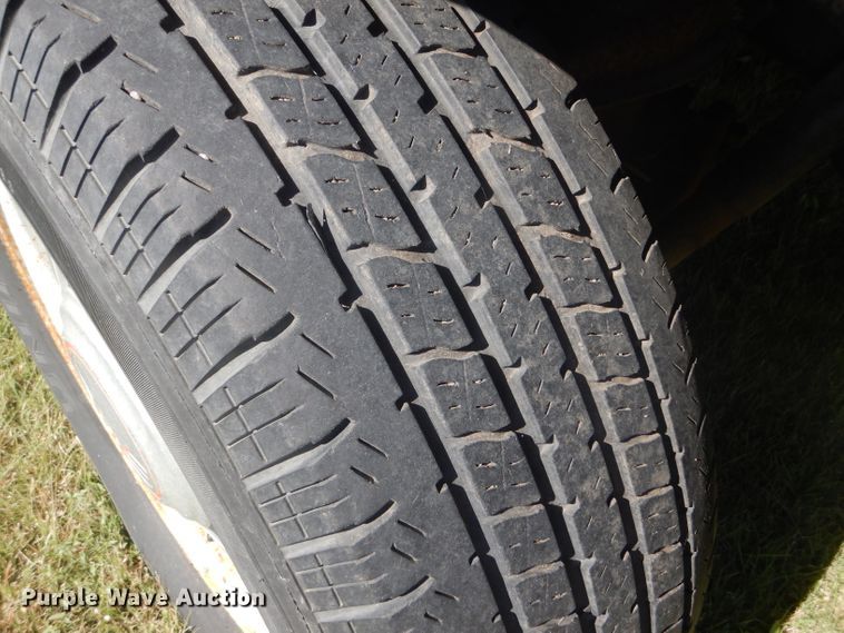 image for item DD4483 1988 GMC Suburban 2500 SUV