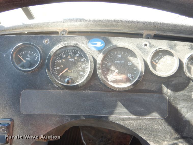 image for item DD4509 2000 Blue Bird TC2000 school bus