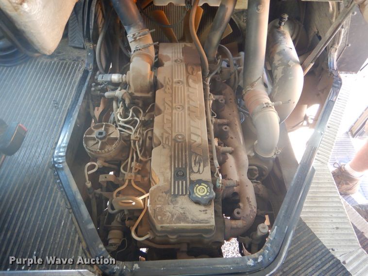 image for item DD4509 2000 Blue Bird TC2000 school bus