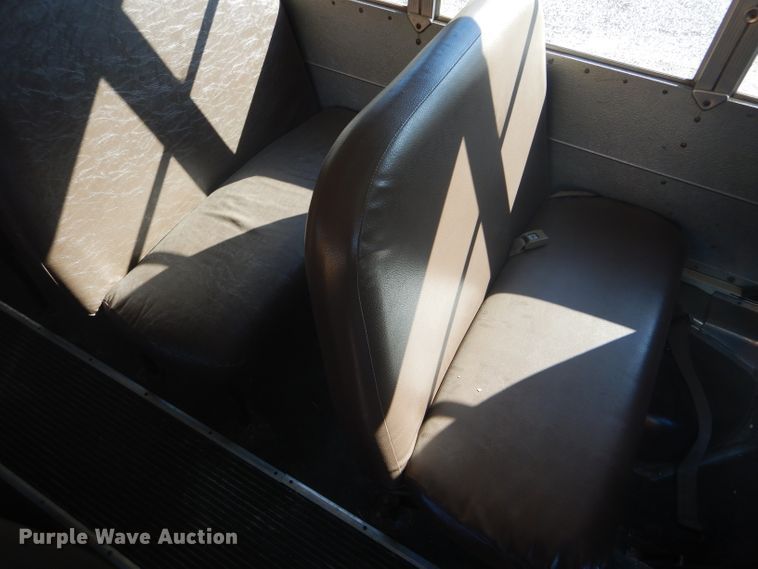 image for item DD4509 2000 Blue Bird TC2000 school bus