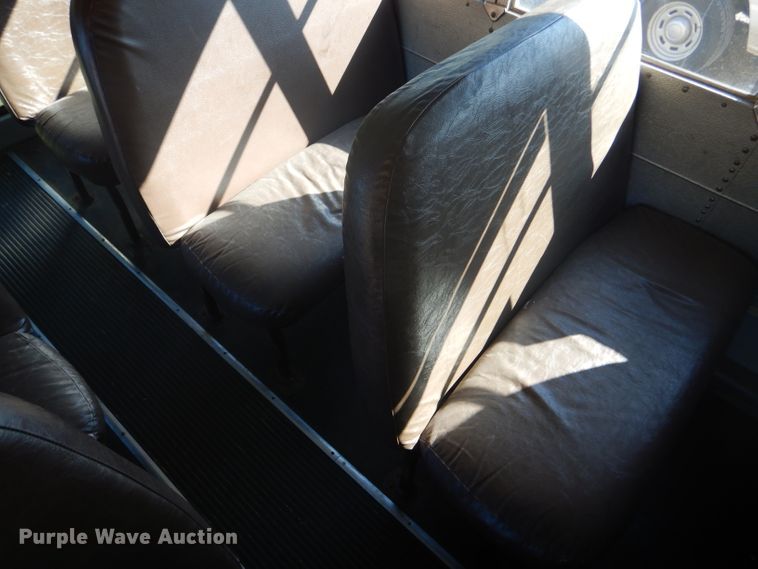 image for item DD4509 2000 Blue Bird TC2000 school bus