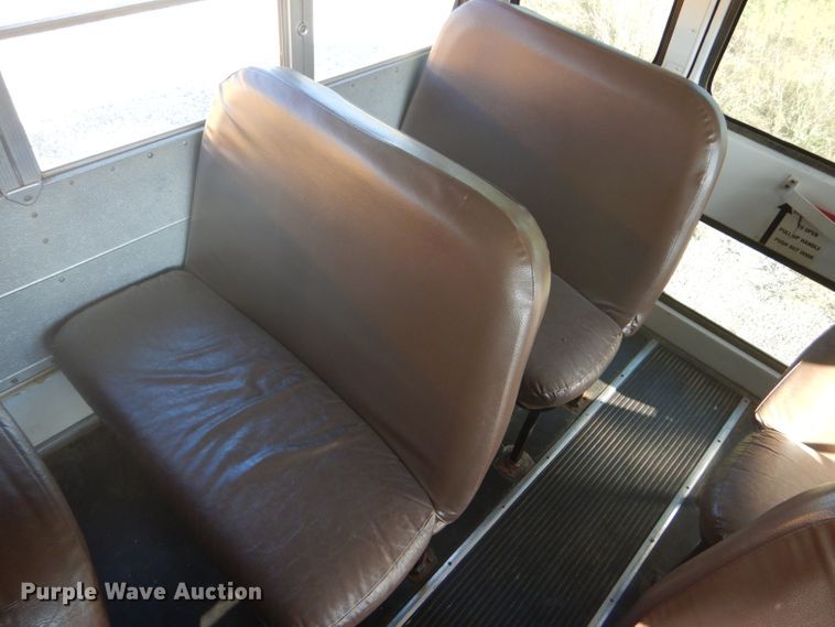 image for item DD4509 2000 Blue Bird TC2000 school bus