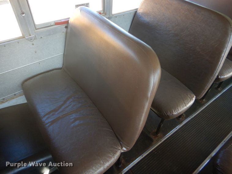 image for item DD4509 2000 Blue Bird TC2000 school bus