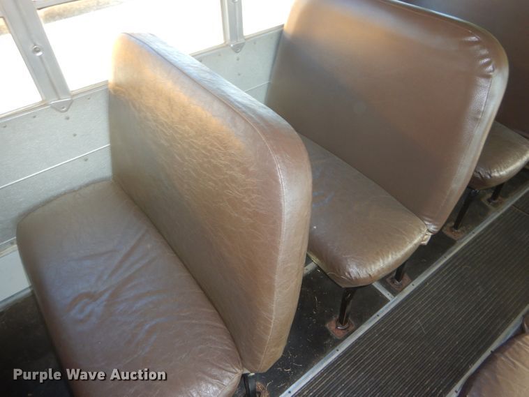 image for item DD4509 2000 Blue Bird TC2000 school bus