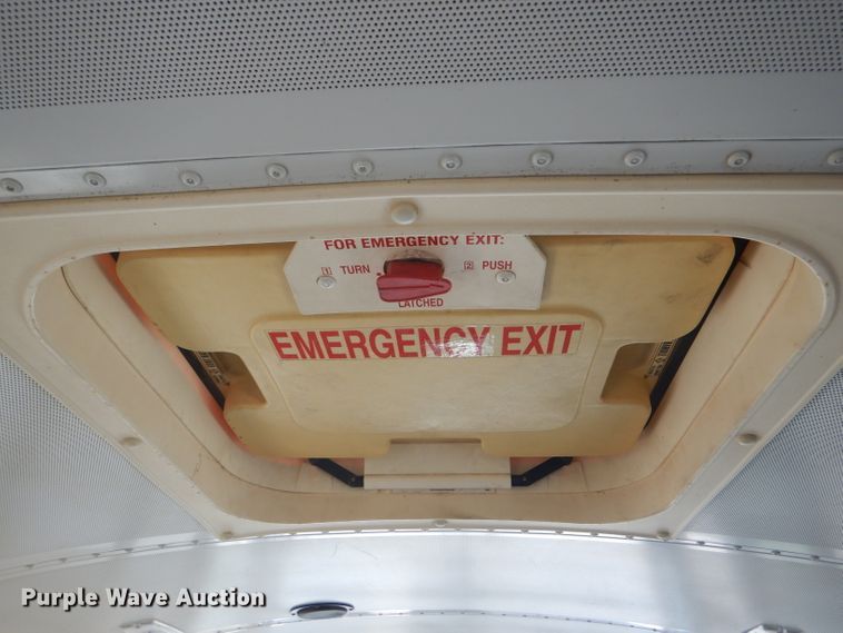 image for item DD4509 2000 Blue Bird TC2000 school bus