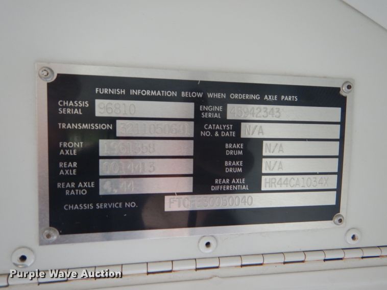 image for item DD4509 2000 Blue Bird TC2000 school bus