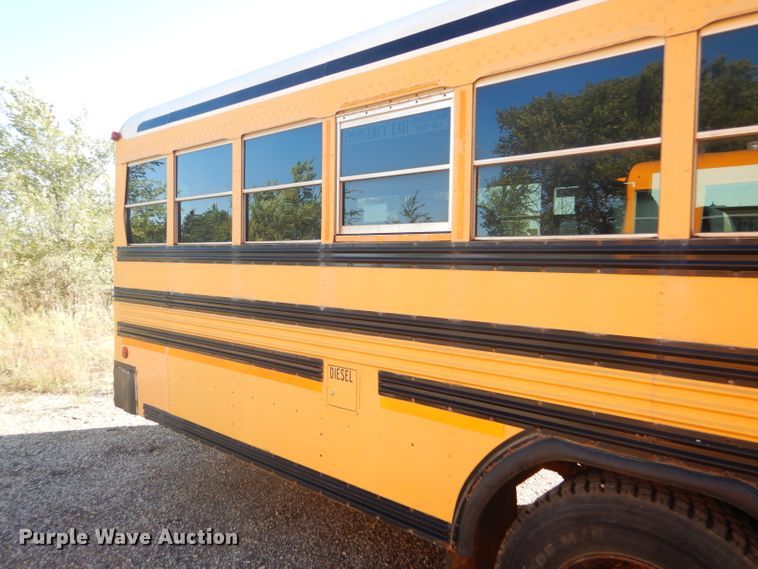 image for item DD4509 2000 Blue Bird TC2000 school bus
