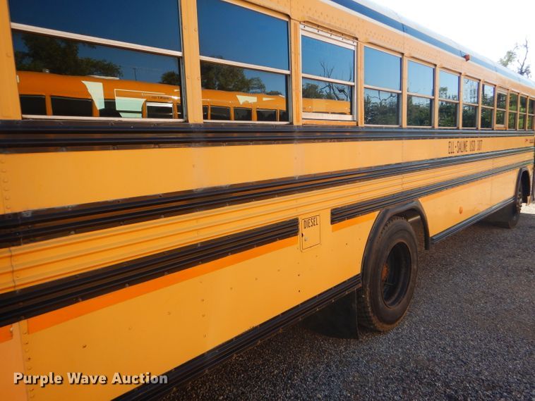 image for item DD4509 2000 Blue Bird TC2000 school bus