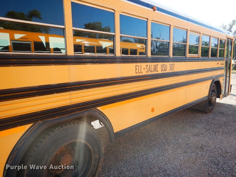 image for item DD4509 2000 Blue Bird TC2000 school bus