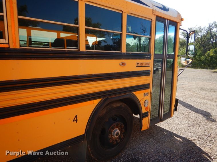 image for item DD4509 2000 Blue Bird TC2000 school bus