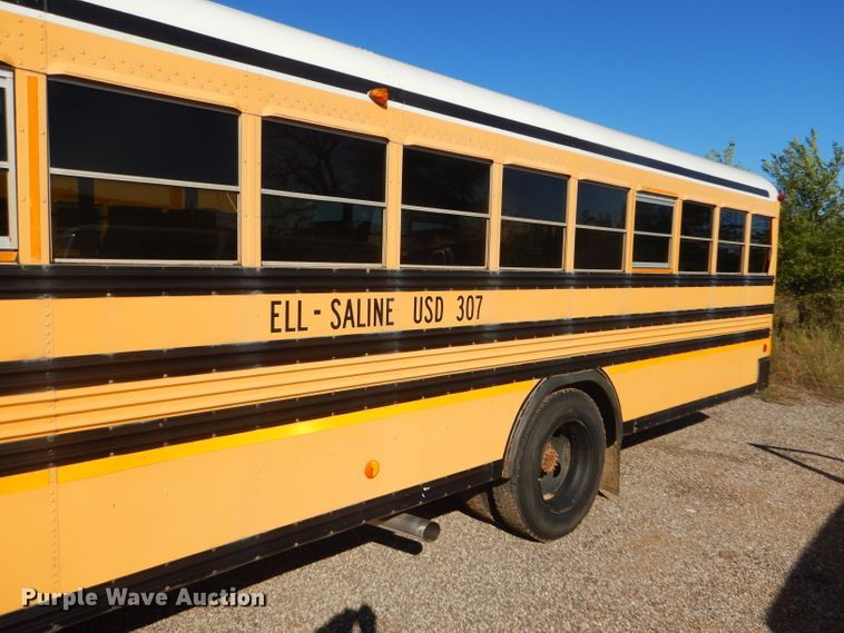 image for item DD4509 2000 Blue Bird TC2000 school bus