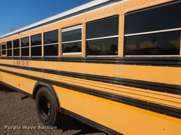 image for item DD4509 2000 Blue Bird TC2000 school bus