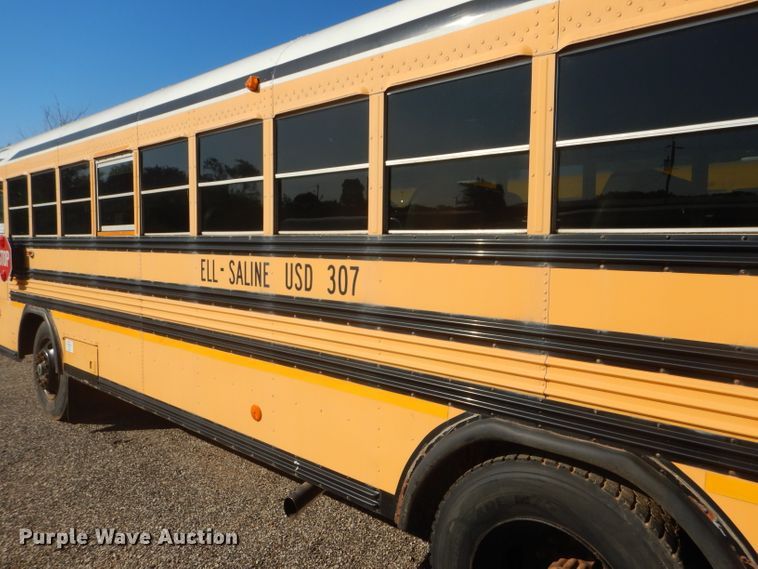 image for item DD4509 2000 Blue Bird TC2000 school bus