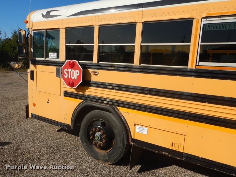 image for item DD4509 2000 Blue Bird TC2000 school bus