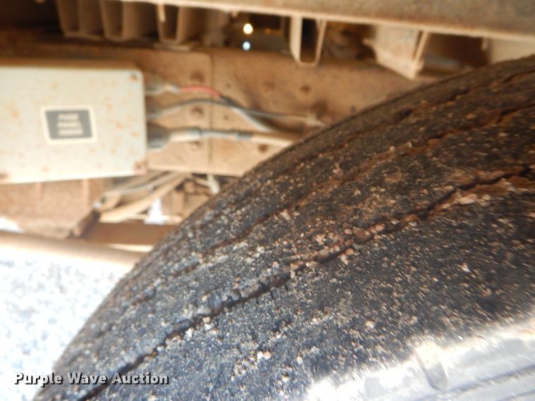 image for item DD4509 2000 Blue Bird TC2000 school bus