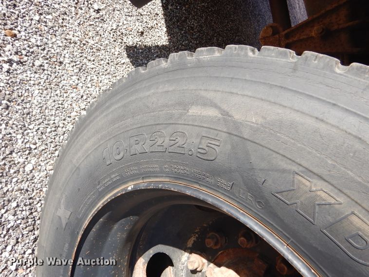 image for item DD4509 2000 Blue Bird TC2000 school bus