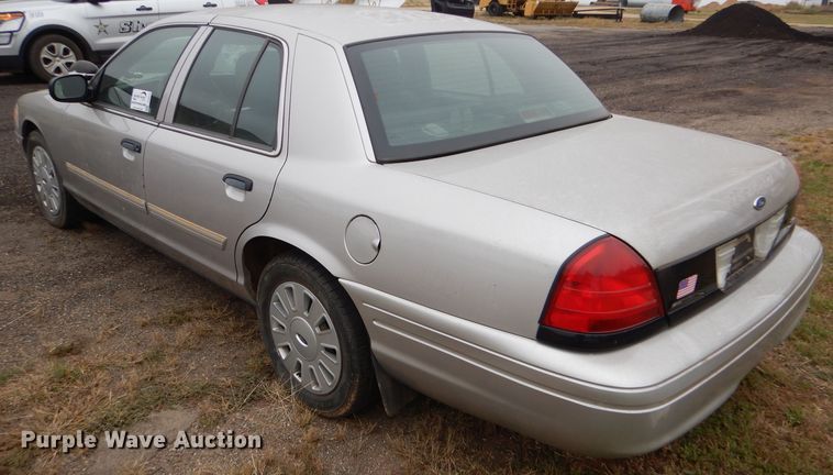 image for item DD4519 2011 Ford Crown Victoria Police Interceptor