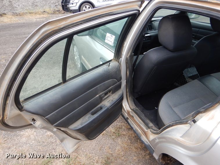 image for item DD4519 2011 Ford Crown Victoria Police Interceptor