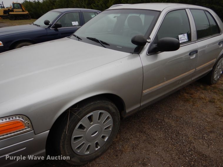 image for item DD4519 2011 Ford Crown Victoria Police Interceptor