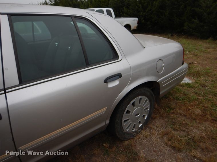 image for item DD4519 2011 Ford Crown Victoria Police Interceptor