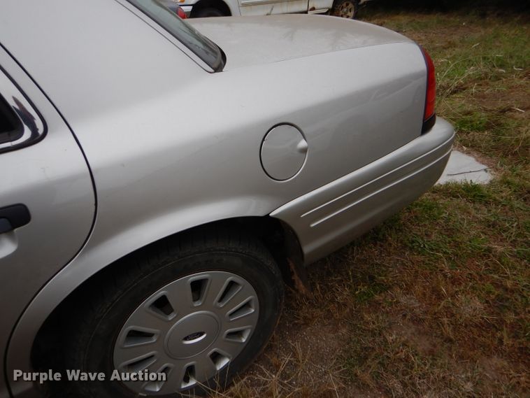 image for item DD4519 2011 Ford Crown Victoria Police Interceptor