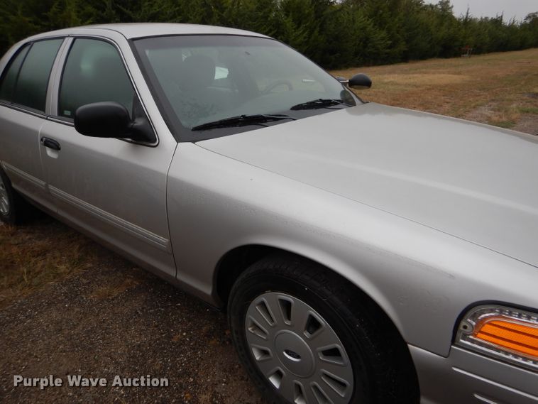 image for item DD4519 2011 Ford Crown Victoria Police Interceptor