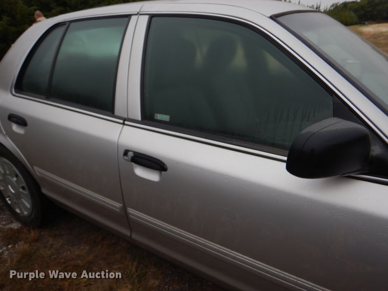 image for item DD4519 2011 Ford Crown Victoria Police Interceptor