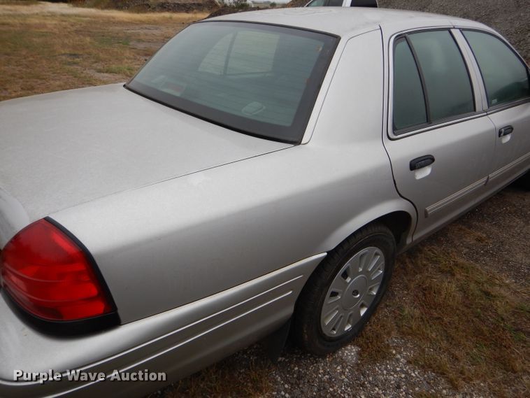 image for item DD4519 2011 Ford Crown Victoria Police Interceptor