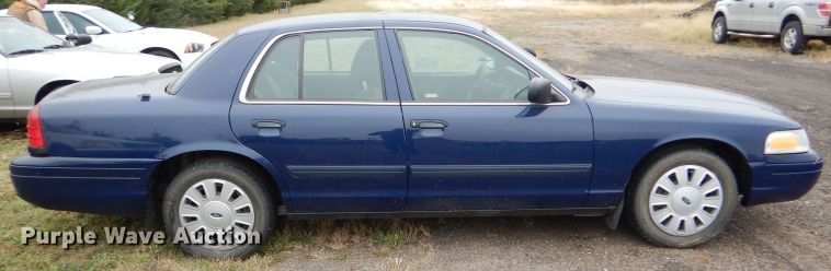 image for item DD4520 2011 Ford Crown Victoria Police Interceptor