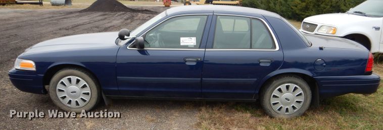 image for item DD4520 2011 Ford Crown Victoria Police Interceptor