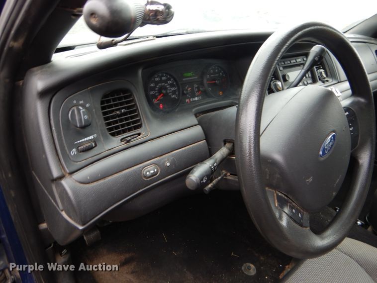 image for item DD4520 2011 Ford Crown Victoria Police Interceptor