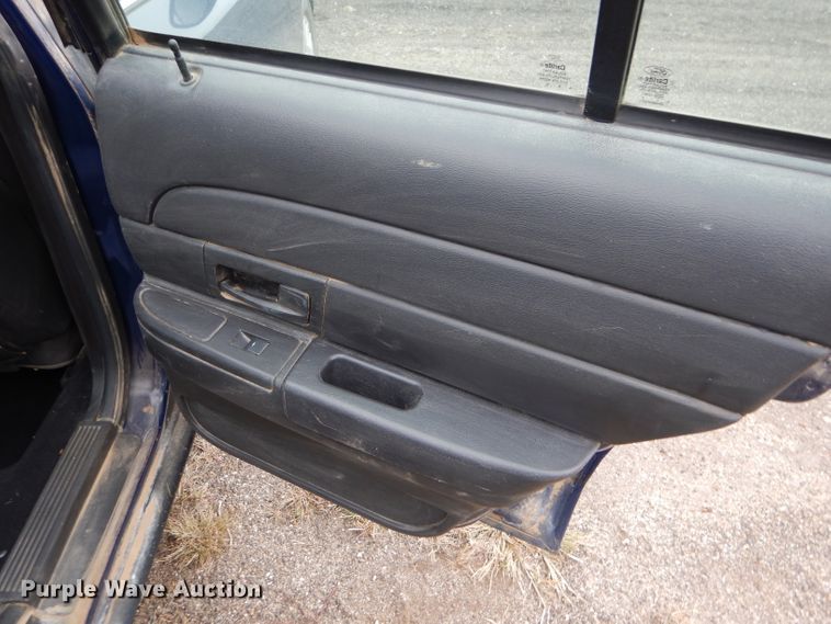 image for item DD4520 2011 Ford Crown Victoria Police Interceptor