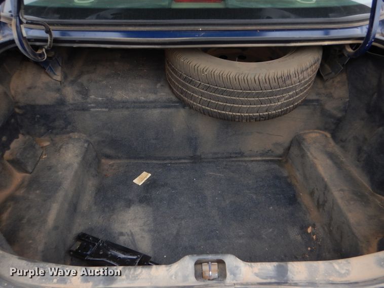 image for item DD4520 2011 Ford Crown Victoria Police Interceptor