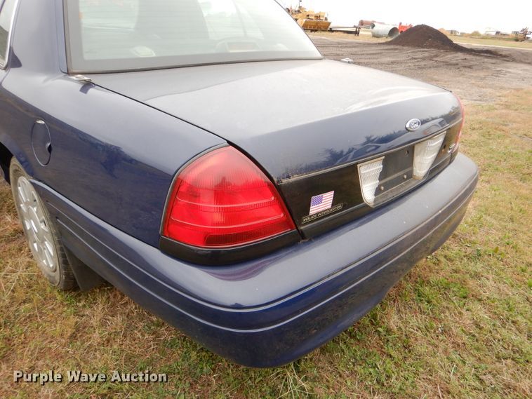 image for item DD4520 2011 Ford Crown Victoria Police Interceptor