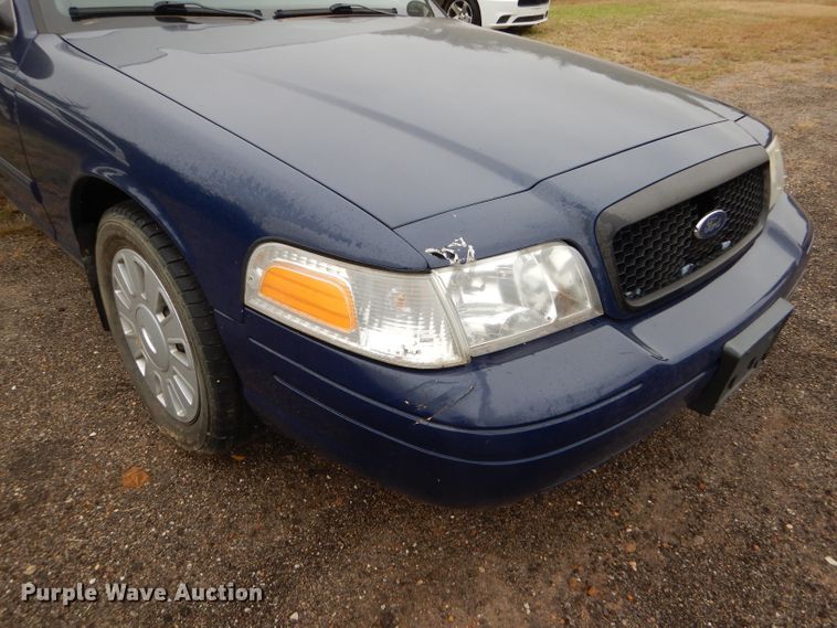 image for item DD4520 2011 Ford Crown Victoria Police Interceptor