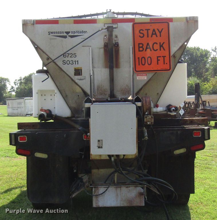 image for item DG8208 2002 International 4900 flatbed truck