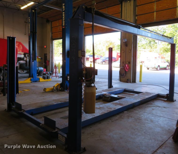 image for item DH1619 Four post automotive lift