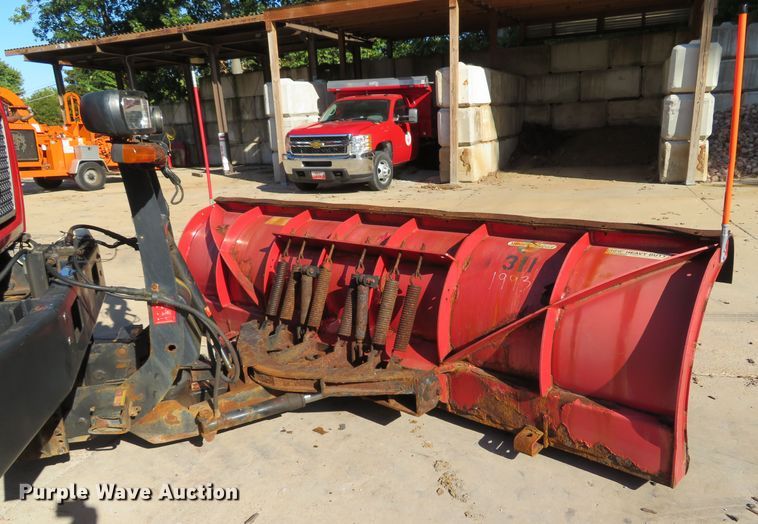 image for item DH1621 2008 GMC C7500 dump truck