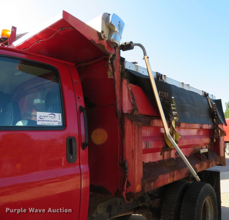 image for item DH1621 2008 GMC C7500 dump truck