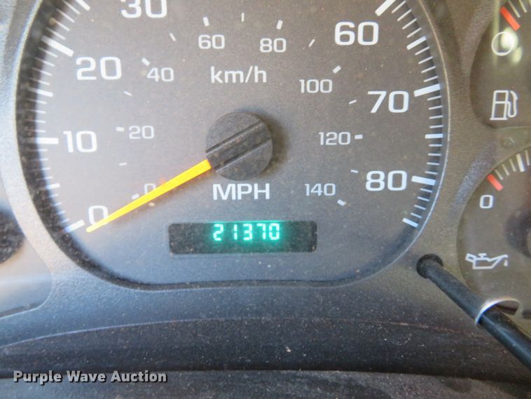 image for item DH1621 2008 GMC C7500 dump truck