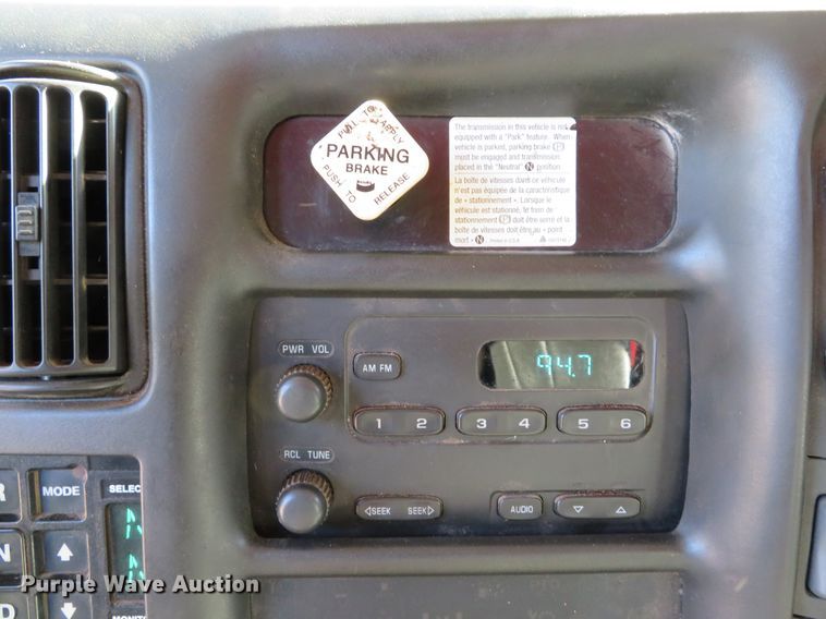 image for item DH1621 2008 GMC C7500 dump truck