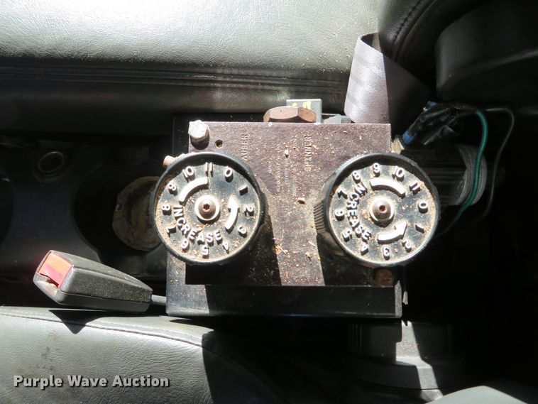 image for item DH1621 2008 GMC C7500 dump truck