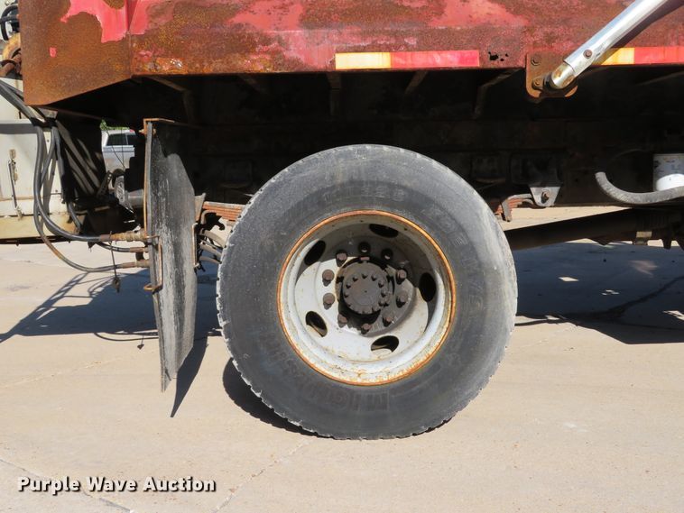 image for item DH1621 2008 GMC C7500 dump truck