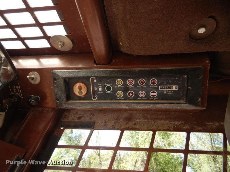 image for item DH2103 1994 Case 1845C skid steer