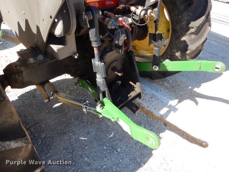 image for item DH2146 2003 John Deere 5220 tractor